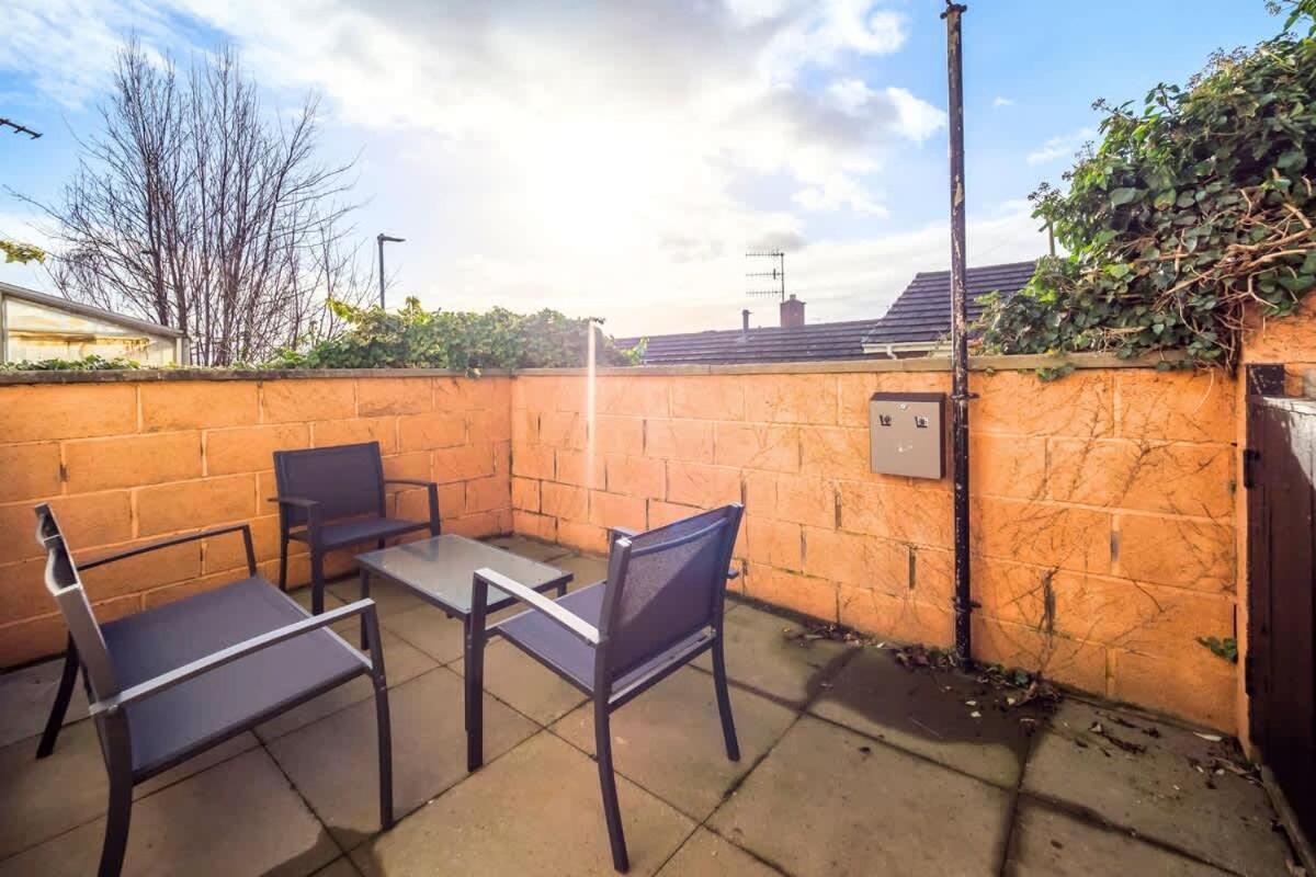 Penkhull House By Truestays - 4 Bedroom House In Stoke-On-Trent Bagian luar foto