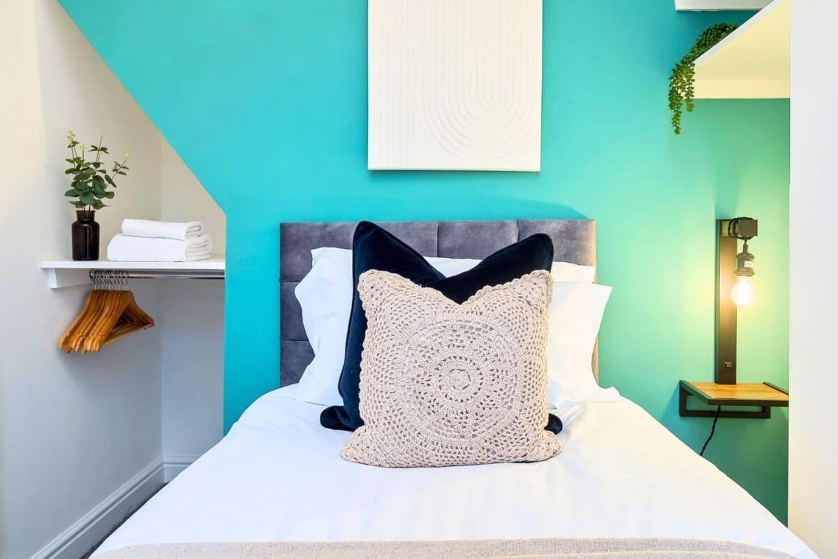 Penkhull House By Truestays - 4 Bedroom House In Stoke-On-Trent Bagian luar foto