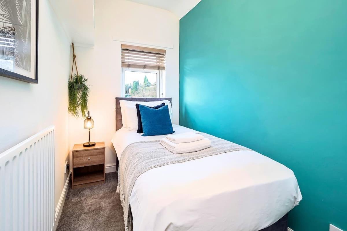 Penkhull House By Truestays - 4 Bedroom House In Stoke-On-Trent Bagian luar foto