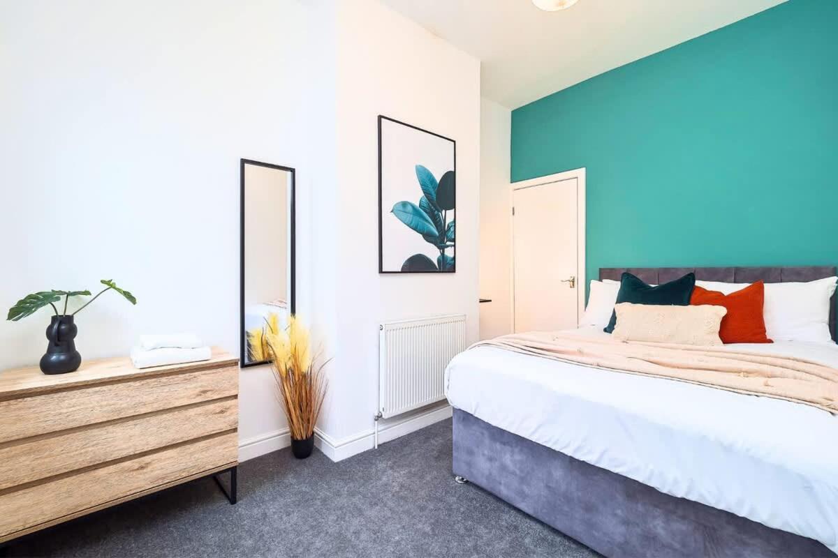 Penkhull House By Truestays - 4 Bedroom House In Stoke-On-Trent Bagian luar foto